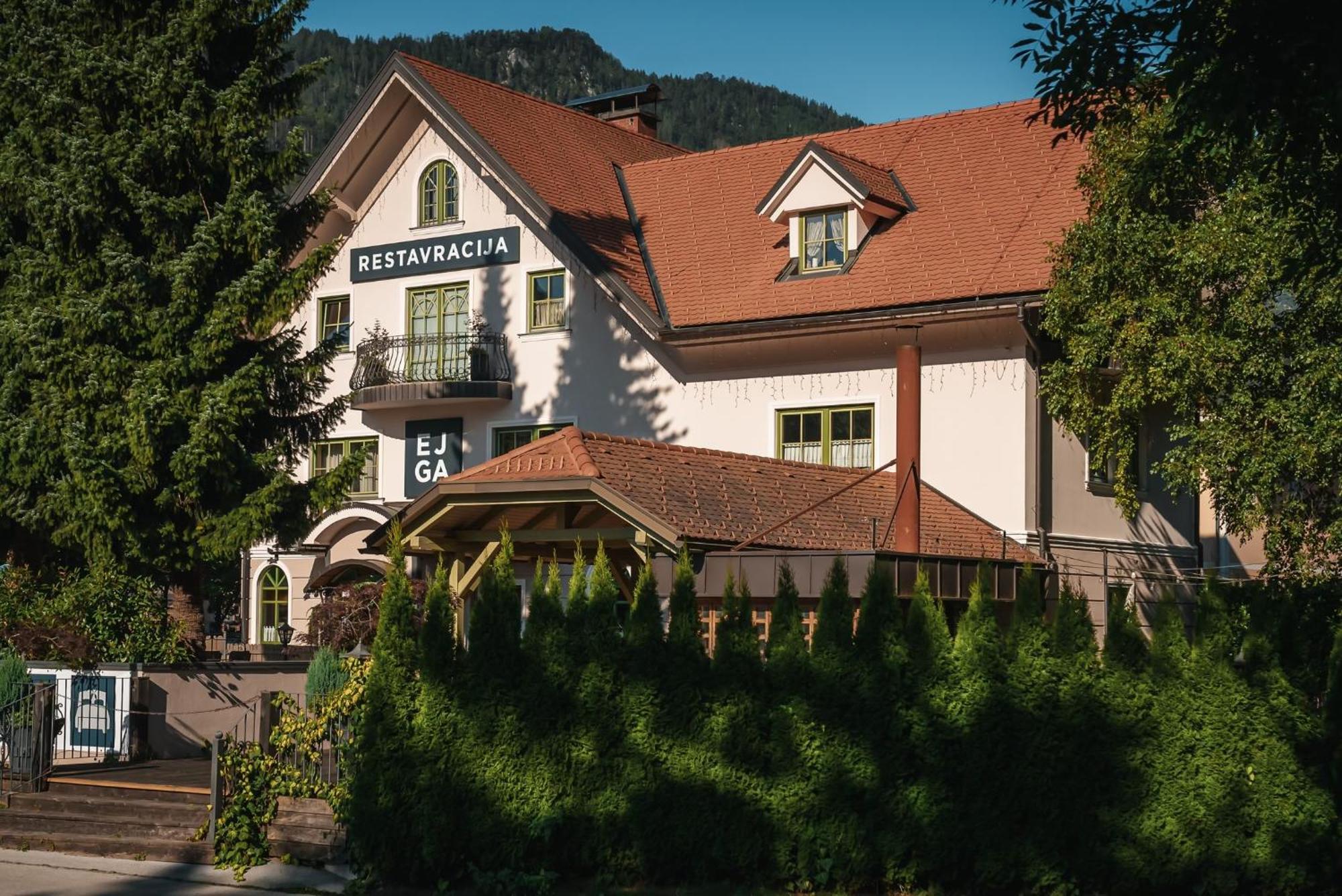 Guest House Ejga Jesenice Eksteriør bilde
